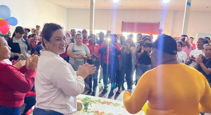 Alcaldesa de Piar afina maquinaria en La Toscana para el 25 de mayo