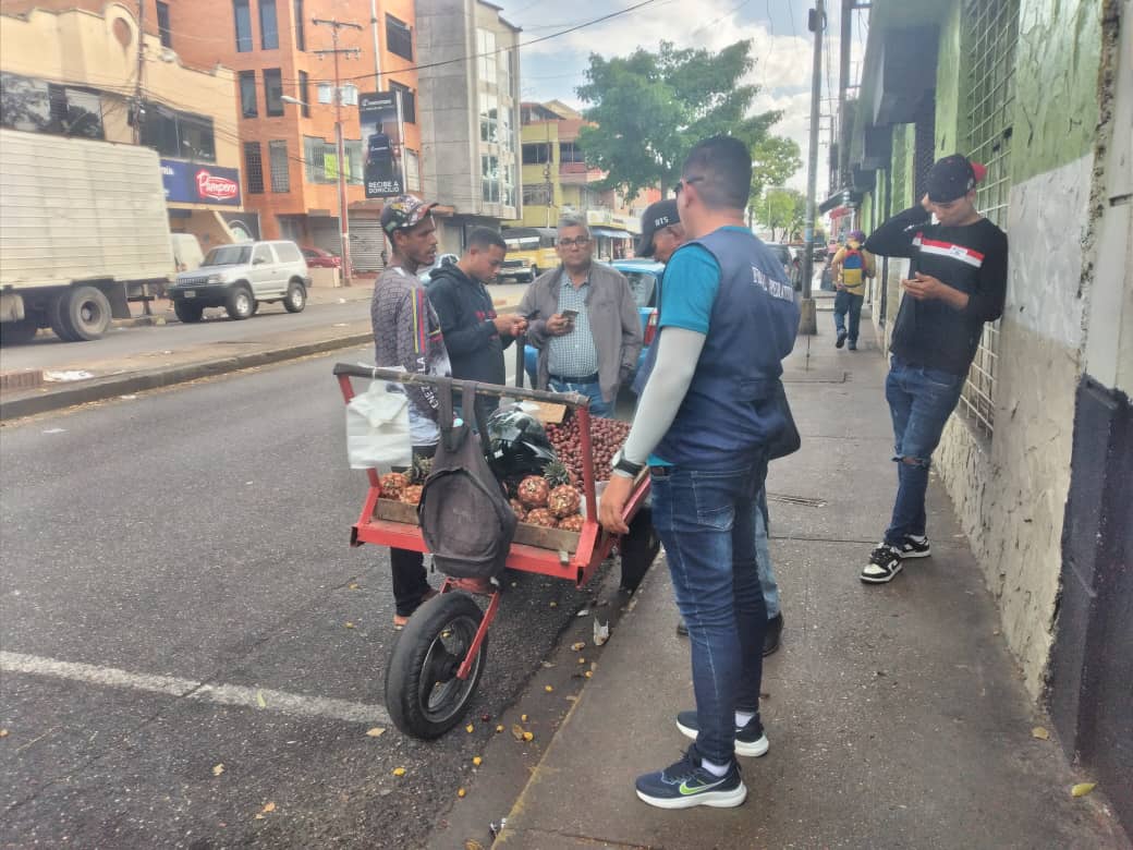 alcaldia de maturin y serviamer reubican a comerciantes informales laverdaddemonagas.com informales2