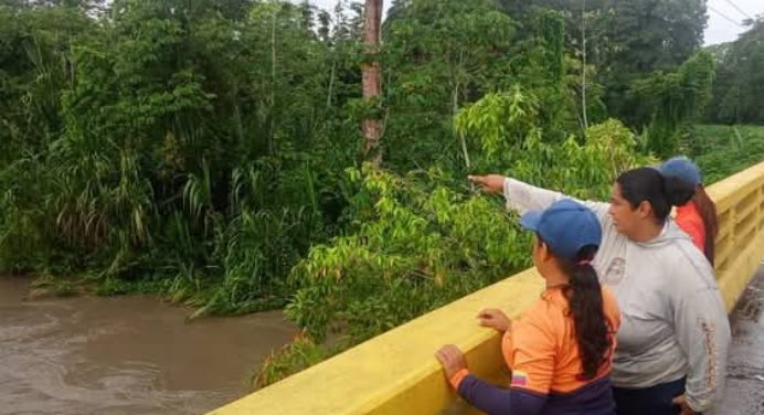 Alerta en el municipio Bolívar por crecida del río San Juan