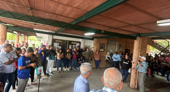 Asamblea intergremial de la Upel solicitó remoción del decano