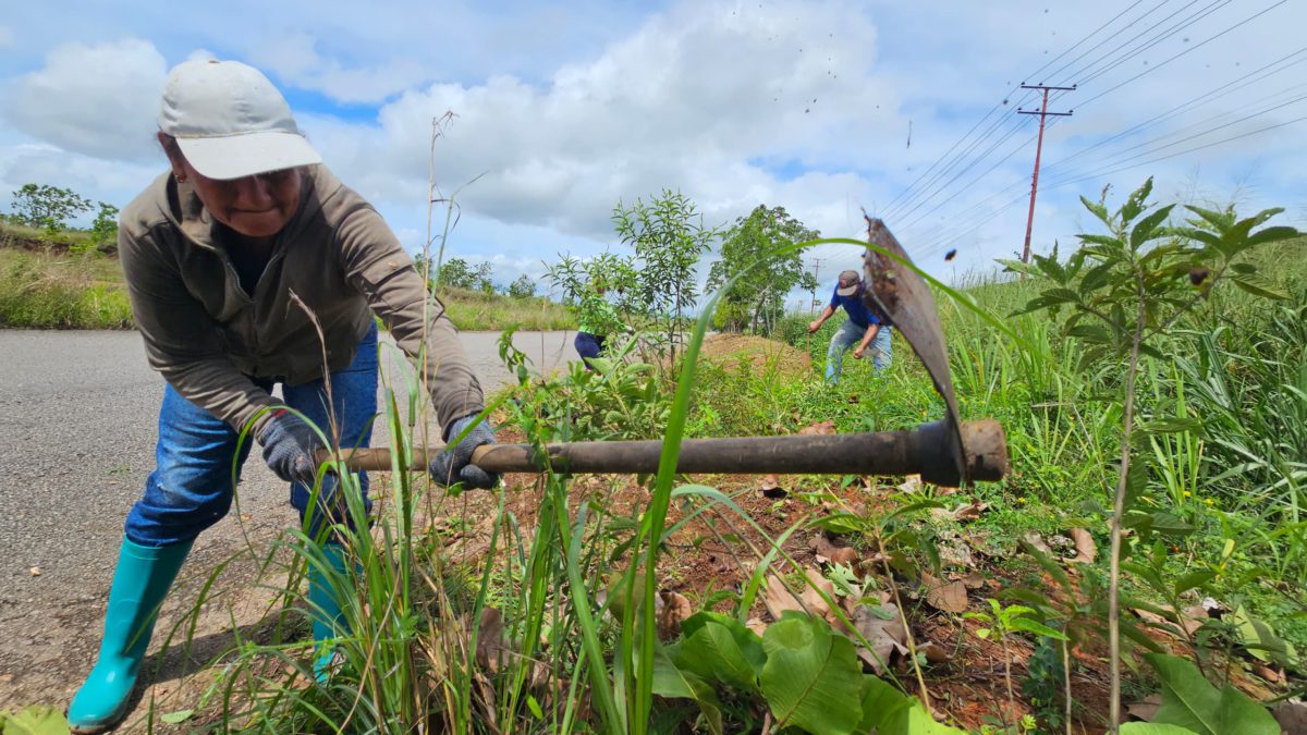 Avanza saneamiento del caño Los Próceres en Tipuro 3 avanza saneamiento del cano los proceres en tipuro laverdaddemonagas.com cano3