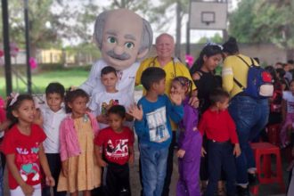 Por Amor a Tí llevó jornada médica a Sabana Grande