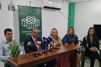 Representantes de la Cámara inmobiliaria se reúnen