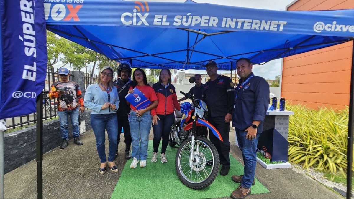 cix apoya a los bomberos de maturin con la donacion de una moto laverdaddemonagas.com cix2