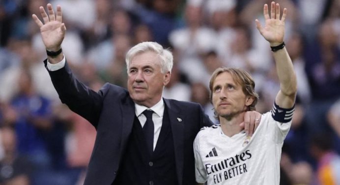Emotiva despedida le dio el Real Madrid a Luka Modric y a Carlo Ancelotti