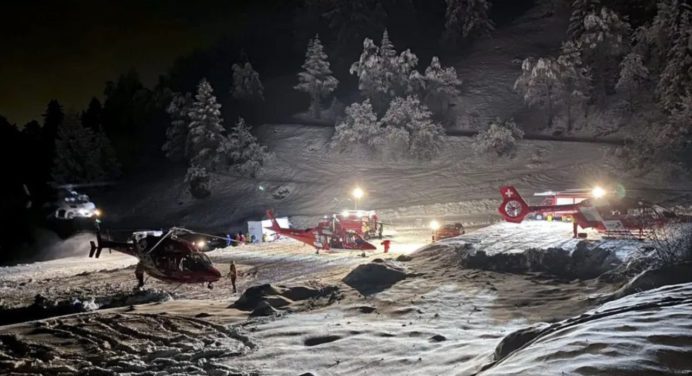 Encuentran los cadáveres de 5 esquiadores en glaciar de Alpes Suizos