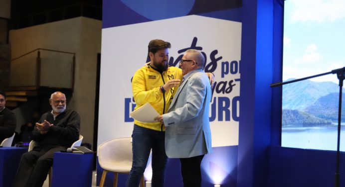 Ernesto Luna propone Consejo de Desarrollo Económico y Fondo de financiamiento