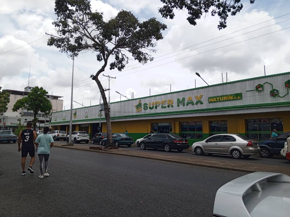 Establecimientos del centro de Maturín trabajaron a medias 2 establecimientos del centro de maturin trabajaron a medias laverdaddemonagas.com maturin2