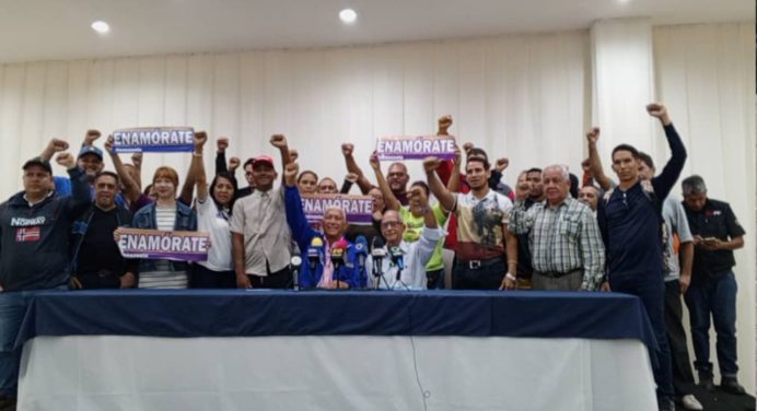 Familia Alfaro en campaña a favor de Ernesto Luna