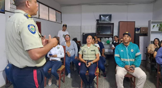 Funcionarios de Polimaturín recibieron un taller sobre Toma de decisiones