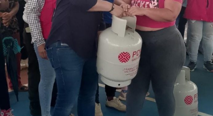 Gasmaca entrega 354 cilindros nuevos de gas en Maturín