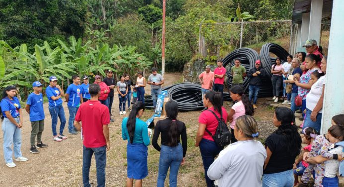 Gobernación favorece 226 familias de Acosta con mejoras en suministro de agua potable