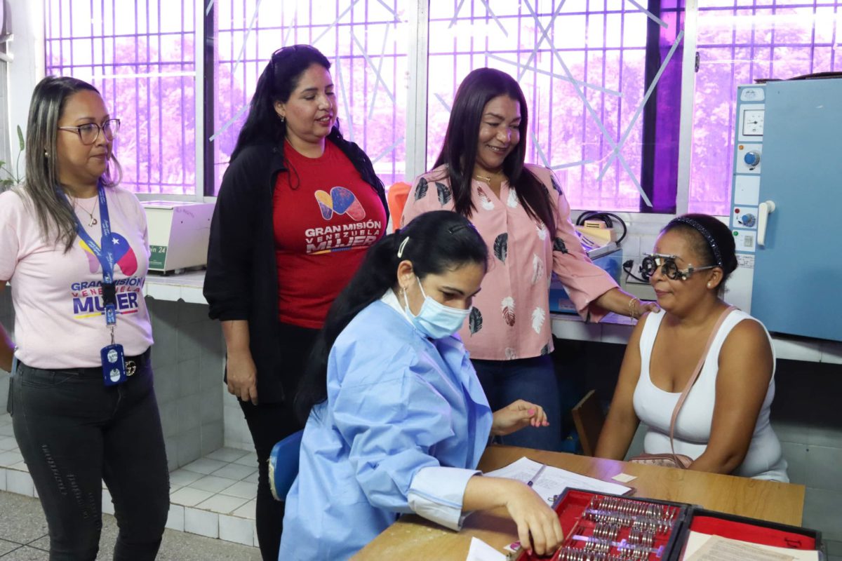 Gobierno regional asistió a más de 300 mujeres de Santa Cruz en Maturín 3 gobierno regional asistio a mas de 300 mujeres de santa cruz en maturin laverdaddemonagas.com la cruz3