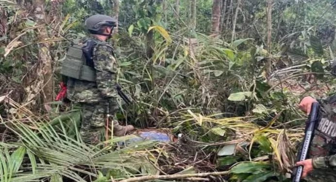 Inician 3 días de duelo en Ecuador tras asesinato de 11 soldados en emboscada