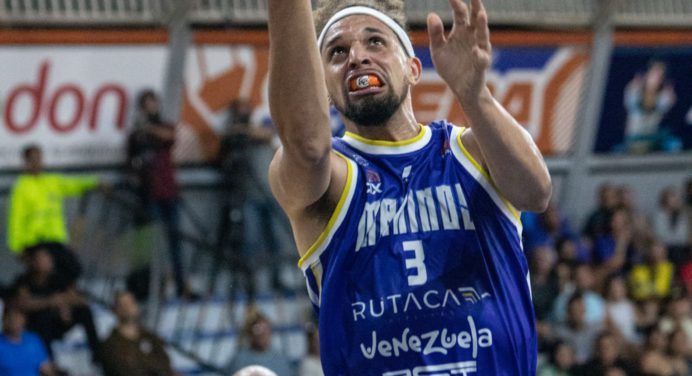 Marinos ganó el primero de la postemporada