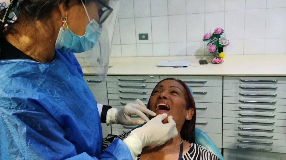 Misión Sonrisa entrega nuevas prótesis dentales a 30 monaguenses 2 mision sonrisa entrega nuevas protesis dentales a 30 monaguenses laverdaddemonagas.com sonrisa2