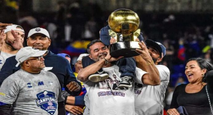 Oswaldo Guillén designado mánager de los Tigres de Aragua