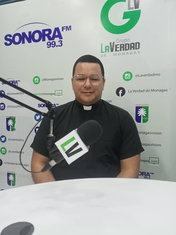 padre samael gamboa monagas tiene gran expectativa con el papa leon xiv laverdaddemonagas.com padre samael11
