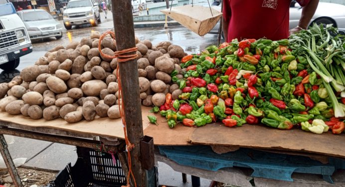 Papa y cebolla bajaron de precio mientras la verdura sigue subiendo