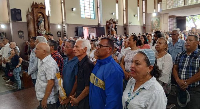 Trabajadores se mostraron inconformes con anuncio de ajuste salarial