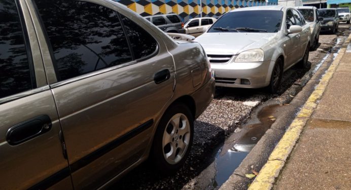 Transporte ejecutivo se ve afectado por carritos piratas