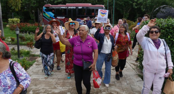 Turismo Social celebró el día del Adulto mayor con abuelos y abuelas de Los Godos