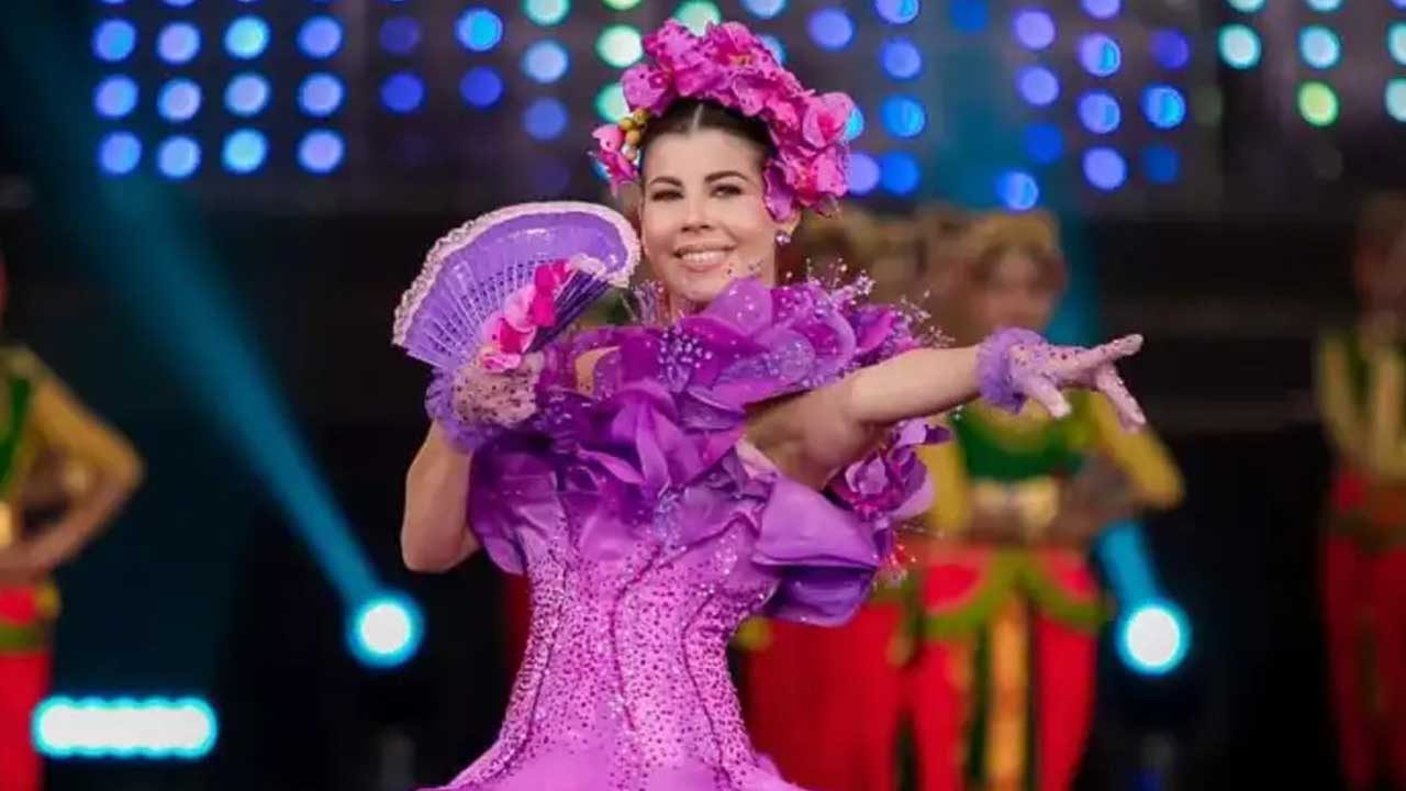 Valeria Cannavó brilló en la presentación del traje típico en el Miss Mundo 2025