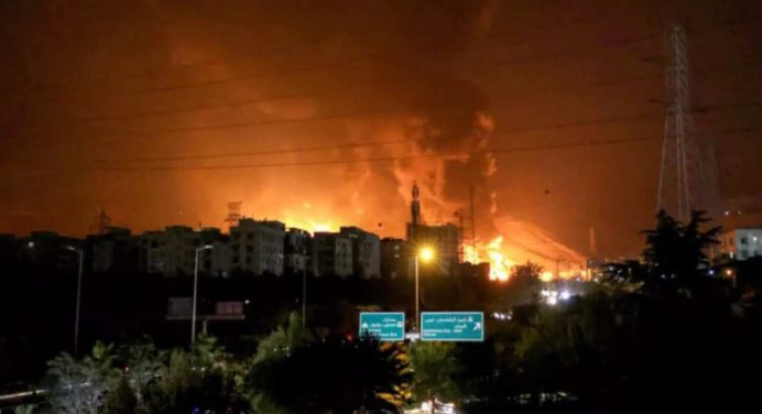 Fuerza aérea israelí ataca lanzamisiles balísticos en el oeste de Irán