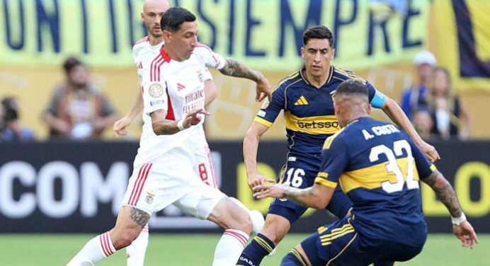 Benfica vino de atrás para sostener la igualdad ante Boca