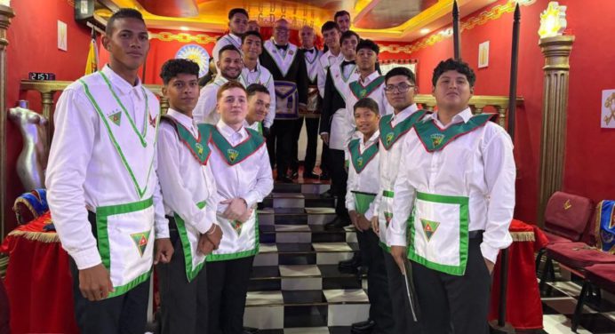 Esplendoroso acto Ajefista del encuentro familiar con el futuro