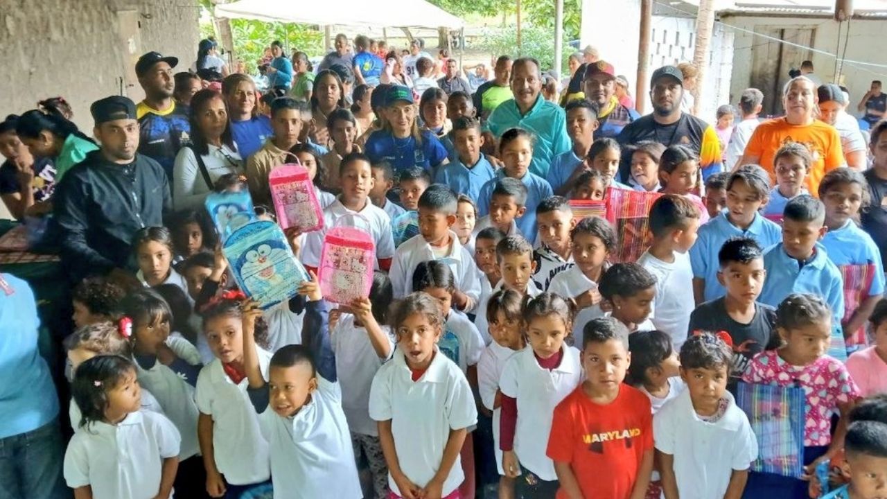 Alcalde de Acosta «Chuo» Velásquez llevó jornada médica y social a El Banqueado