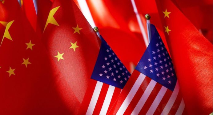 China critica nuevas restricciones de Trump e insta a no politizar intercambios educativos