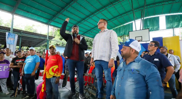 Luna reconoce trayectoria de Ángel López al abanderarlo como candidato en Punceres