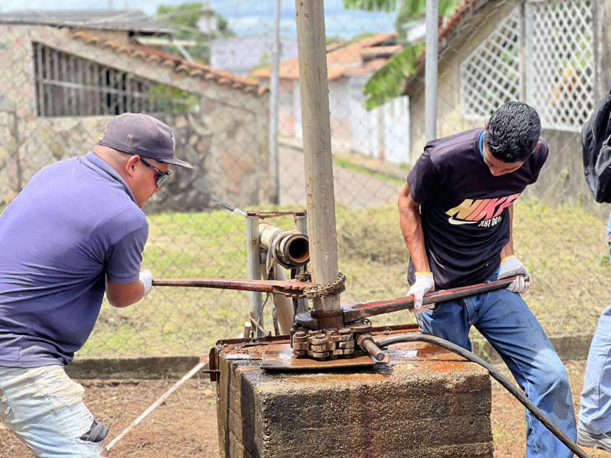 Garantizado suministro de agua potable a los habitantes de Fundemos I 2 agua2