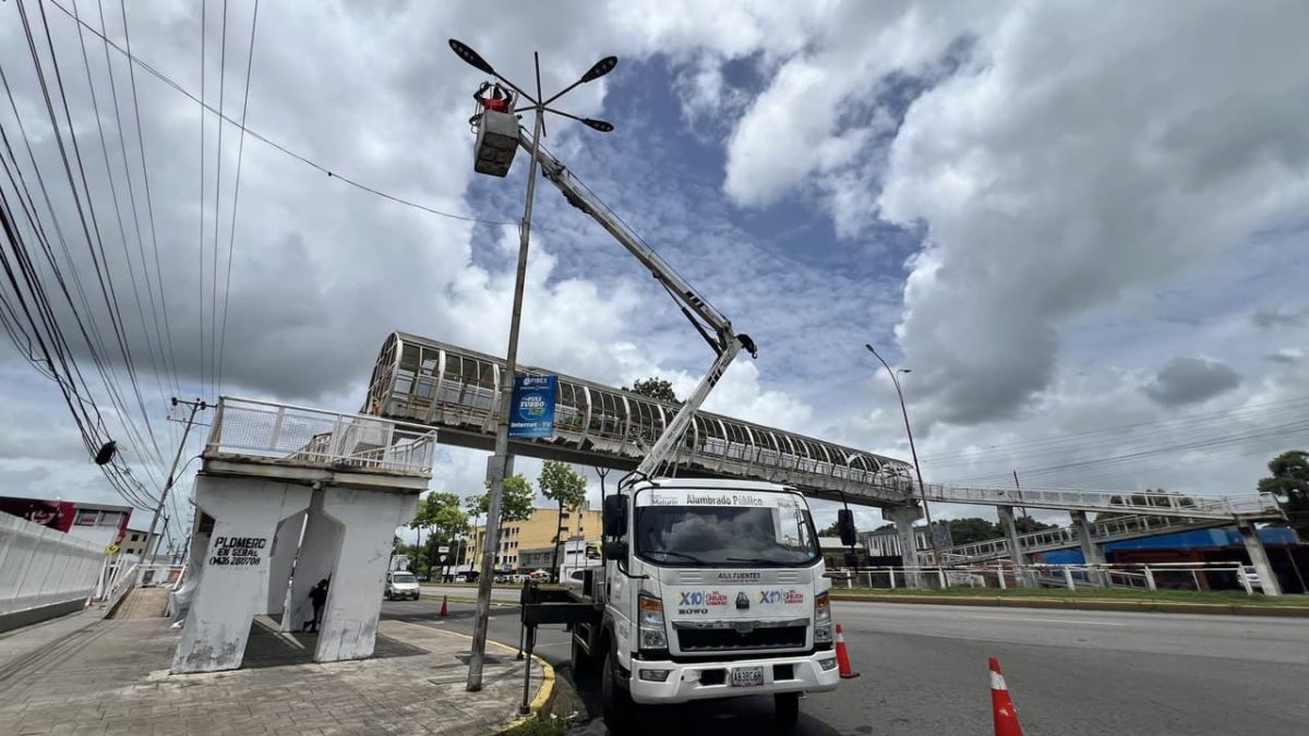Alcaldía de Maturín restituye alumbrado en la avenida Raúl Leoni 2 alumbrado2