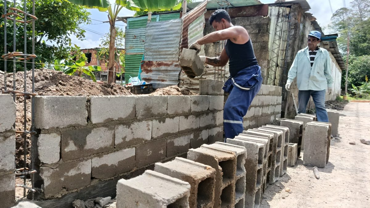 Alcaldía de Maturín acondiciona muro en la caminería de Primero de Mayo 3 camineria4