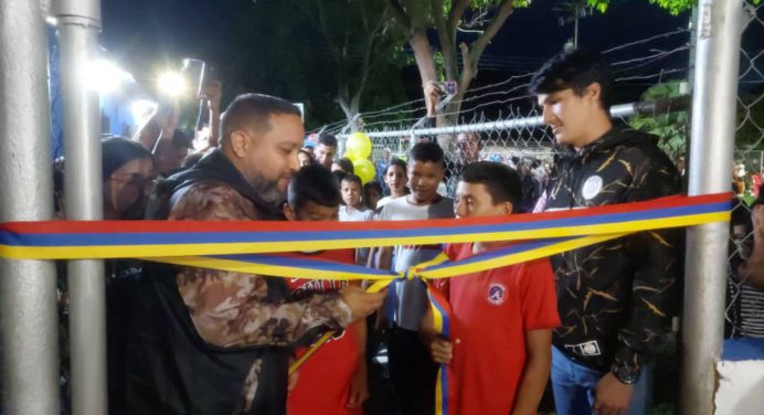 Alcalde Daniel Monteverde rehabilitó cancha deportiva en la comunidad Quebrada Seca