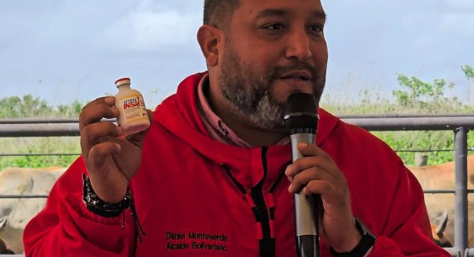 Cedeño inicia primer ciclo de vacunación contra la fiebre aftosa