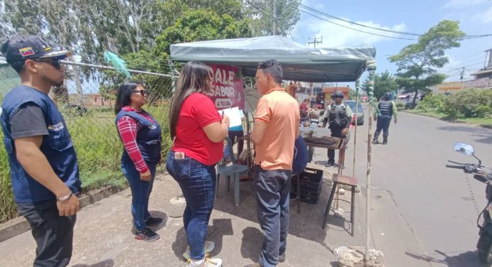 Ejecutan despeje peatonal en la avenida Universidad