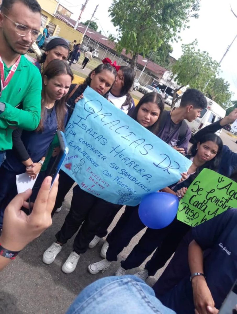Estudiantes de la Unerg Maturín manifestaron para respaldar a sus docentes 6 estudiantes 3