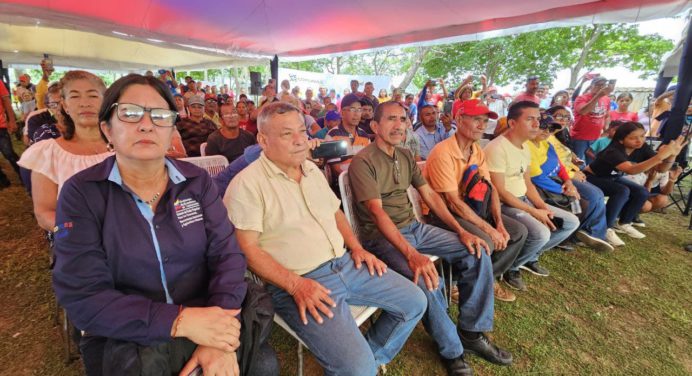 Productores de Maturín reciben financiamiento para siembra de maíz