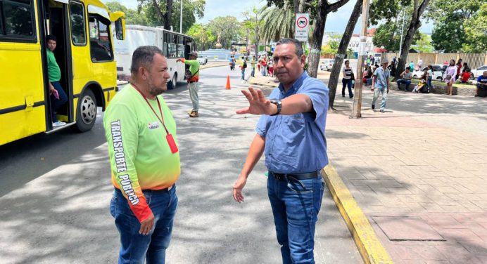 Reubican parada de Plaza 7 frente a la UBV