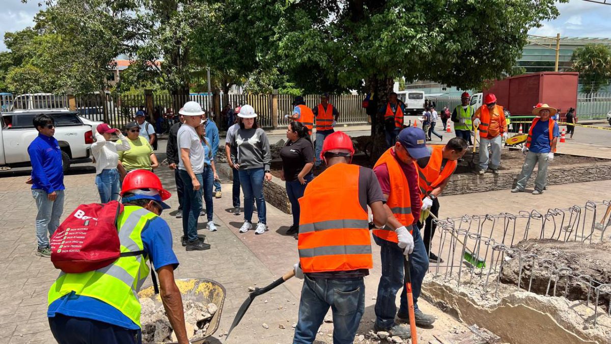 Inician trabajos de rehabilitación de la Plaza 7 3 plaza3