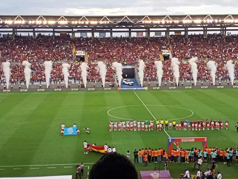 Vinotinto en el Monumental