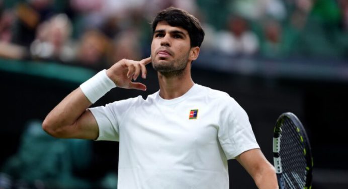 Alcaraz se impuso a Rublev y está en cuartos de final de Wimbledon