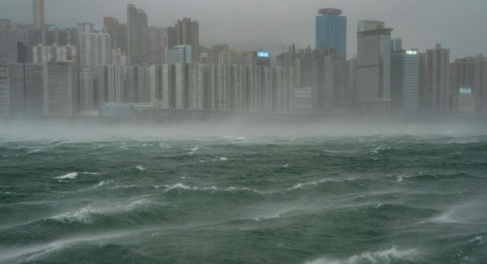 Tifón Wipha llega a el Sur de China: Más de 660 mil evacuados