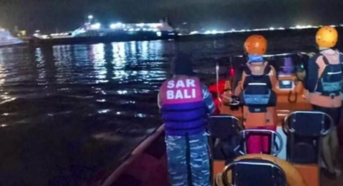 Desastre en Bali: hundimiento de un ferry deja cuatro personas fallecidas