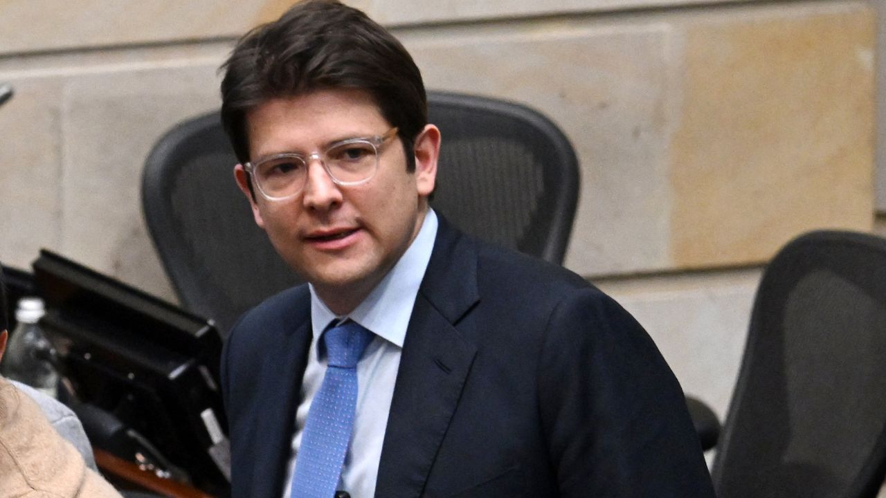 El senador Miguel Uribe