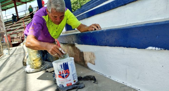Dos estadios y cinco canchas ha logrado rehabilitar el alcalde «Chúo» Velásquez