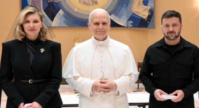 Papa León reitera su oferta de que el Vaticano sea mediador en negociaciones Rusia-Ucrania